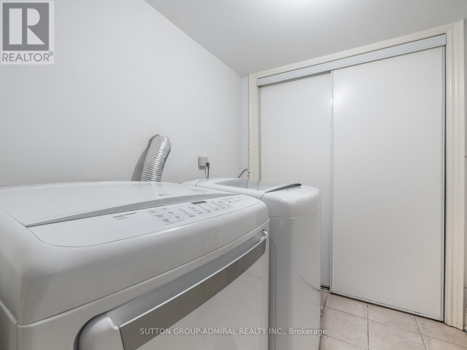 255 Cocksfield Avenue, Toronto, Ontario  M3H 3T6 - Photo 37 - C13473596
