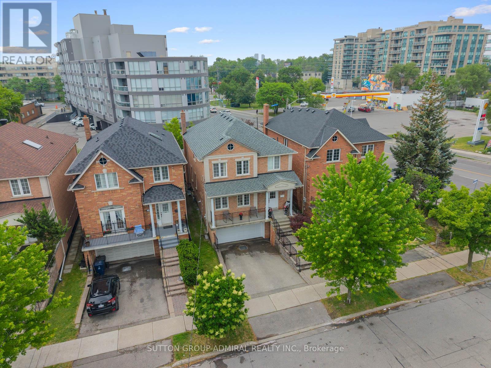 255 Cocksfield Avenue, Toronto, Ontario  M3H 3T6 - Photo 41 - C13473596
