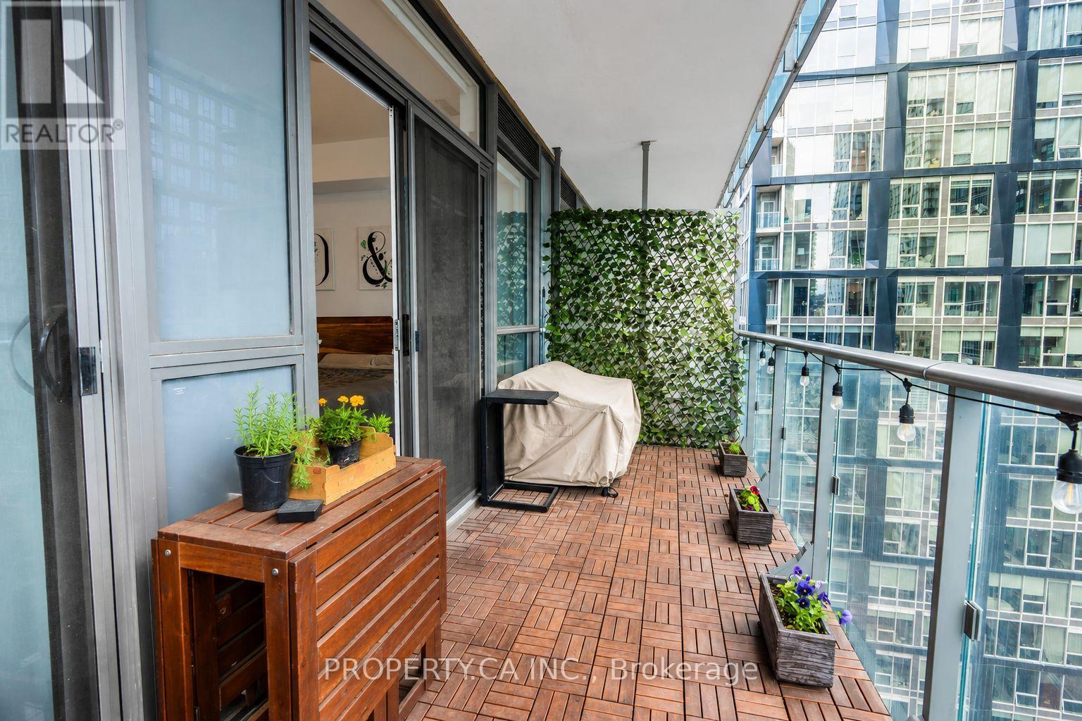 2611 - 8 Mercer Street, Toronto, Ontario  M5V 0C4 - Photo 22 - C13473612