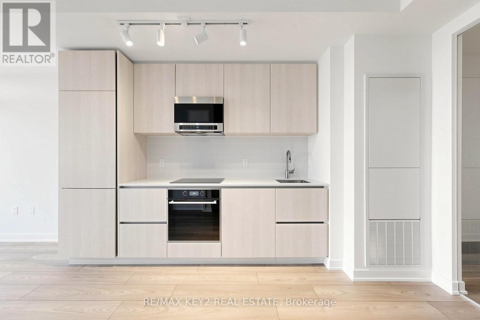2910 - 110 Broadway Avenue, Toronto, Ontario  M4P 0E9 - Photo 8 - C13455410