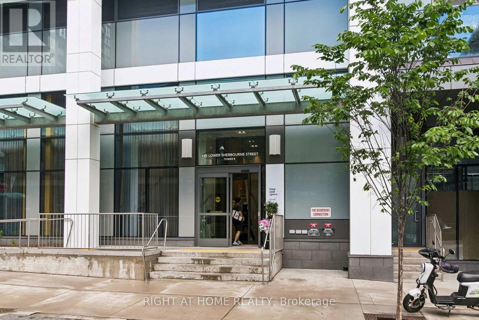 2328 - 135 Lower Sherbourne Street, Toronto, Ontario M5A 1Y4 - Photo 3 - C13473864