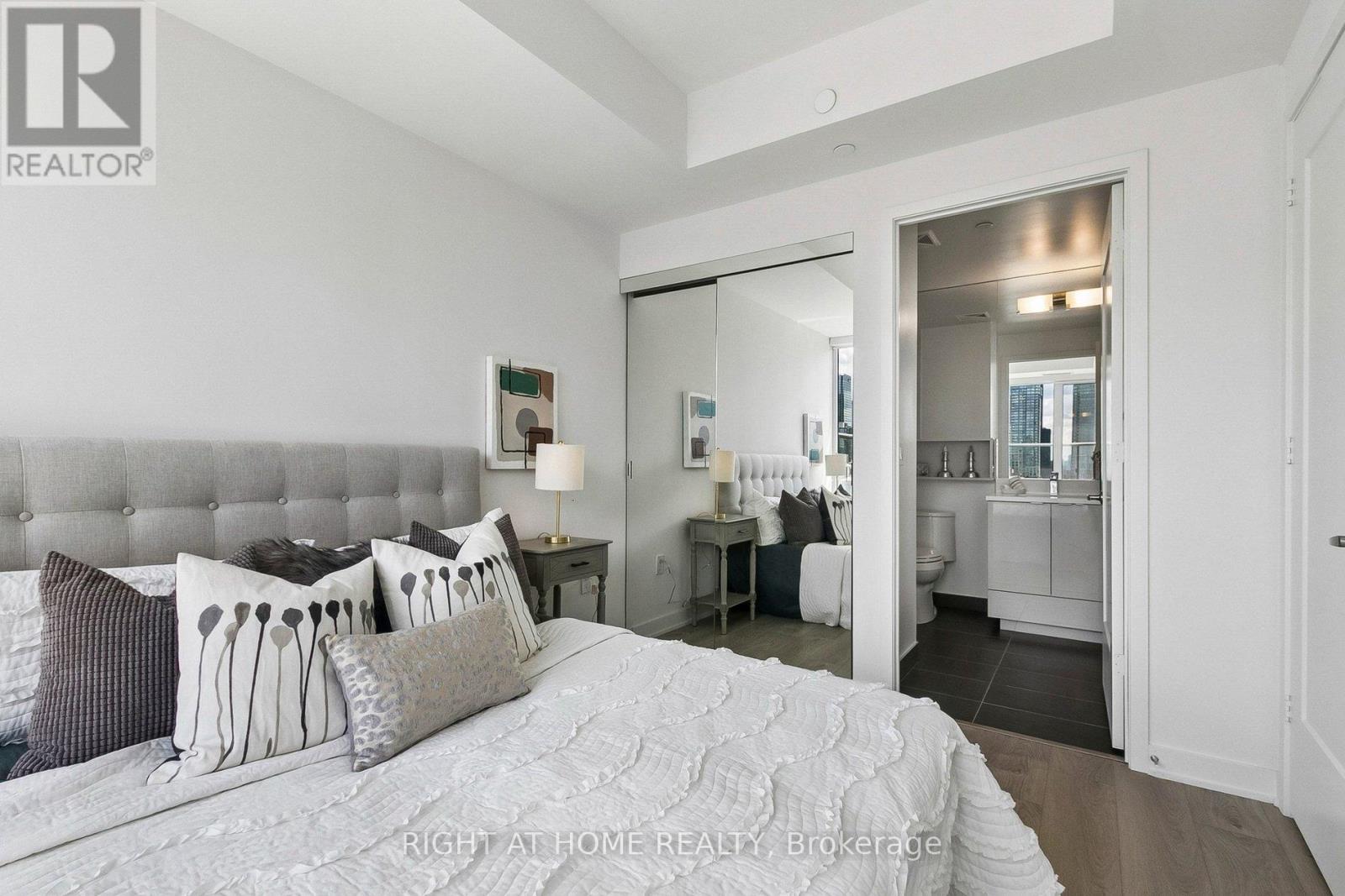 2328 - 135 Lower Sherbourne Street, Toronto, Ontario M5A 1Y4 - Photo 18 - C13473864