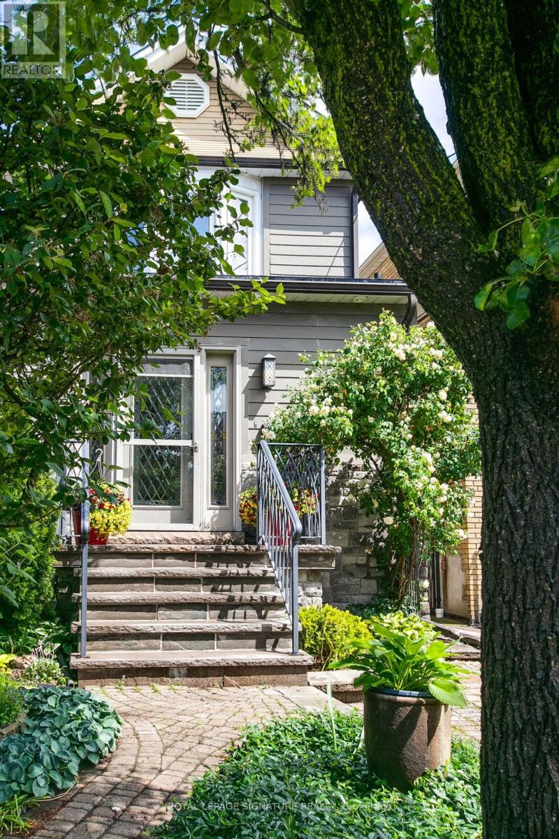 146 Gloucester Grove, Toronto, Ontario  M6C 2B1 - Photo 2 - C13474024