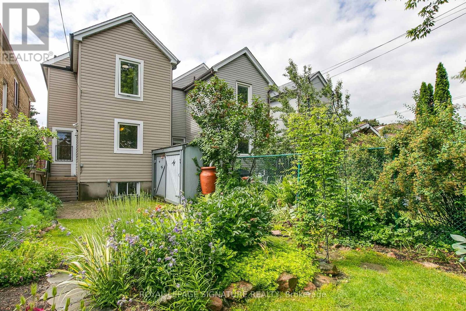 146 Gloucester Grove, Toronto, Ontario  M6C 2B1 - Photo 49 - C13474024