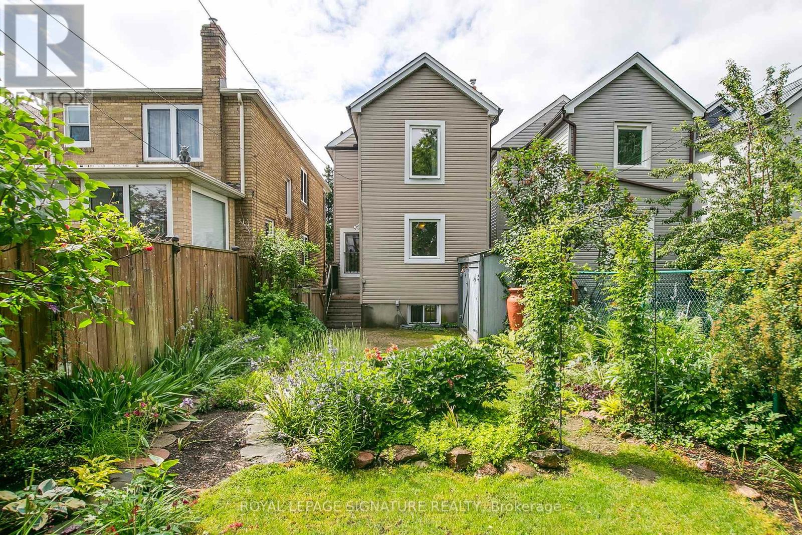 146 Gloucester Grove, Toronto, Ontario  M6C 2B1 - Photo 50 - C13474024