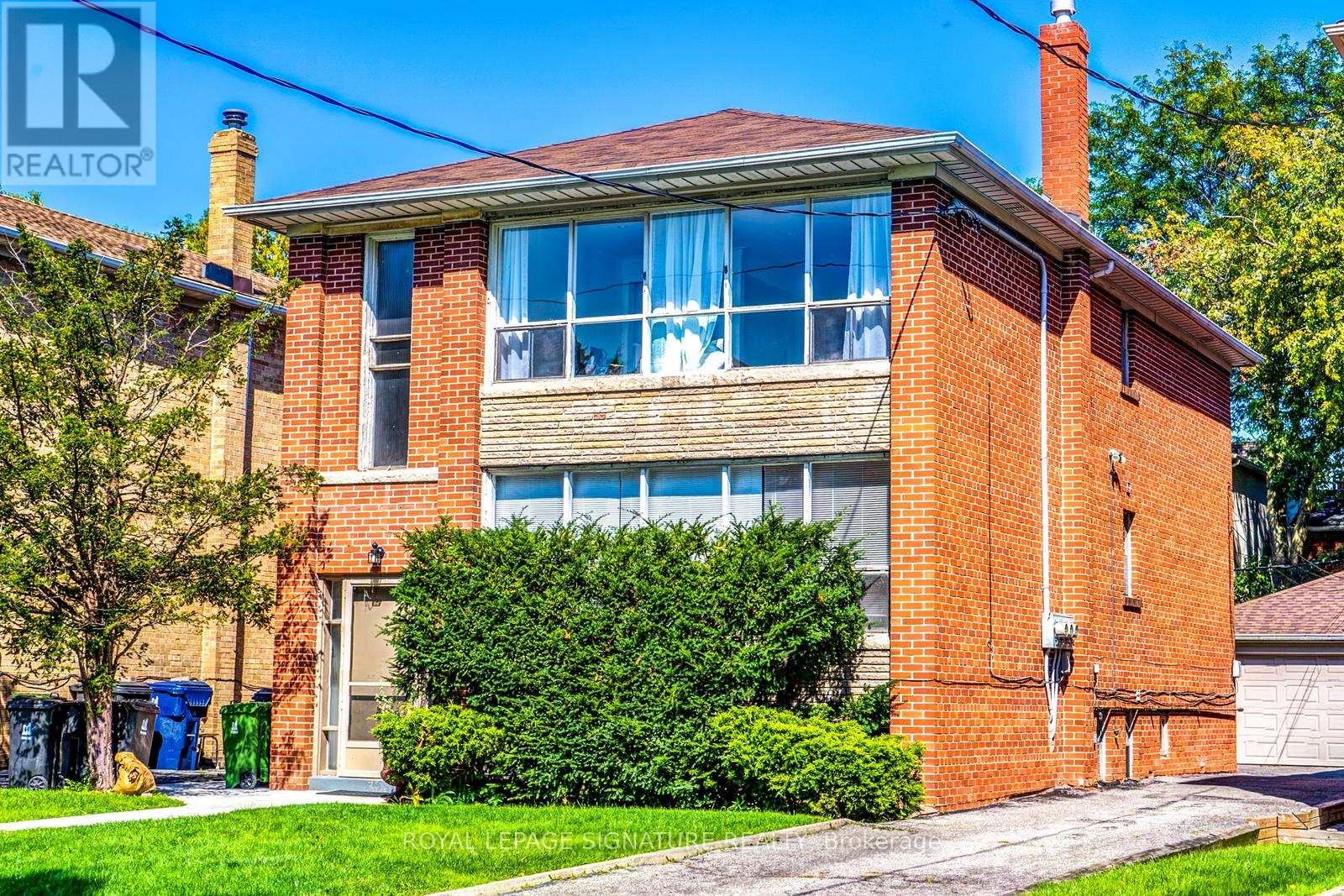 138 Woburn Avenue, Toronto, Ontario M5M 1K7 - Photo 1 - C13474084