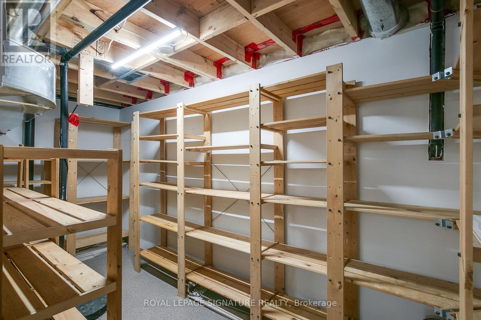 146 Gloucester Grove, Toronto, Ontario  M6C 2B1 - Photo 39 - C13474024