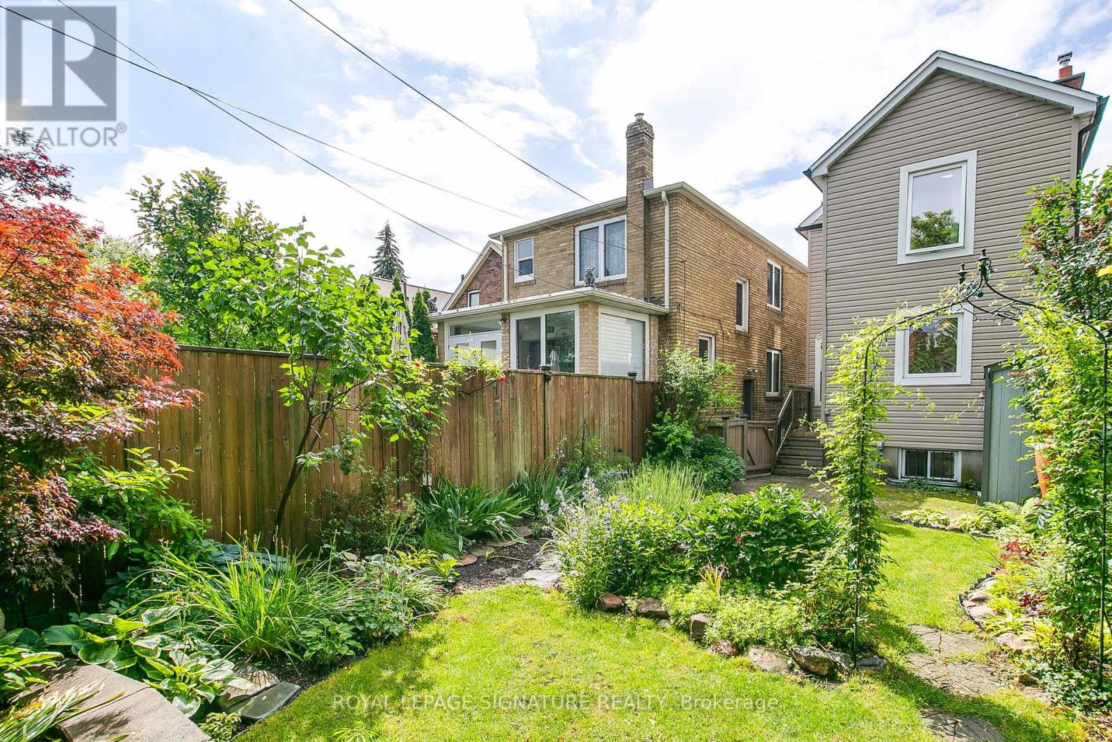 146 Gloucester Grove, Toronto, Ontario  M6C 2B1 - Photo 48 - C13474024
