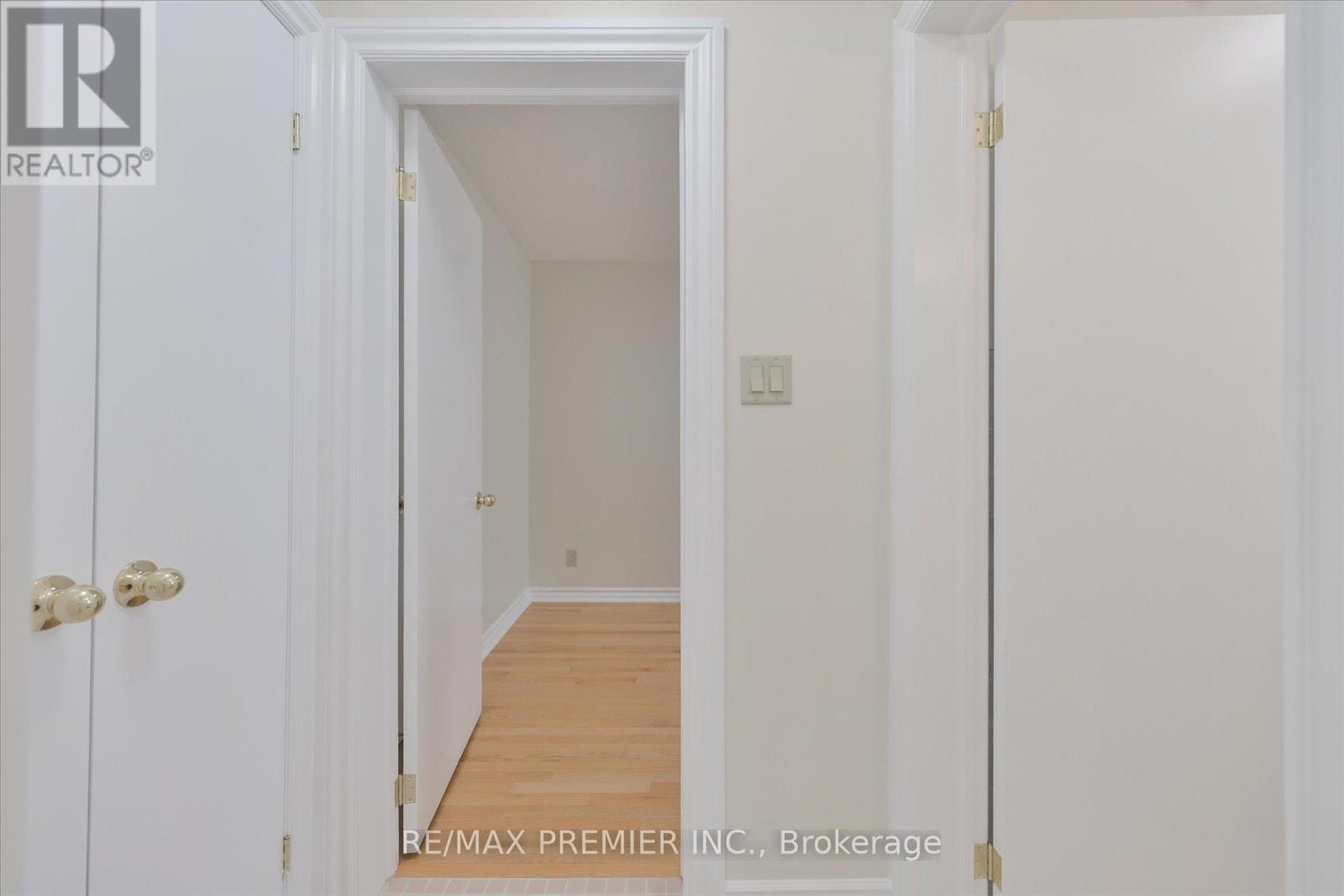2 - 1615 Bayview Avenue, Toronto, Ontario  M4G 3B5 - Photo 17 - C13474032