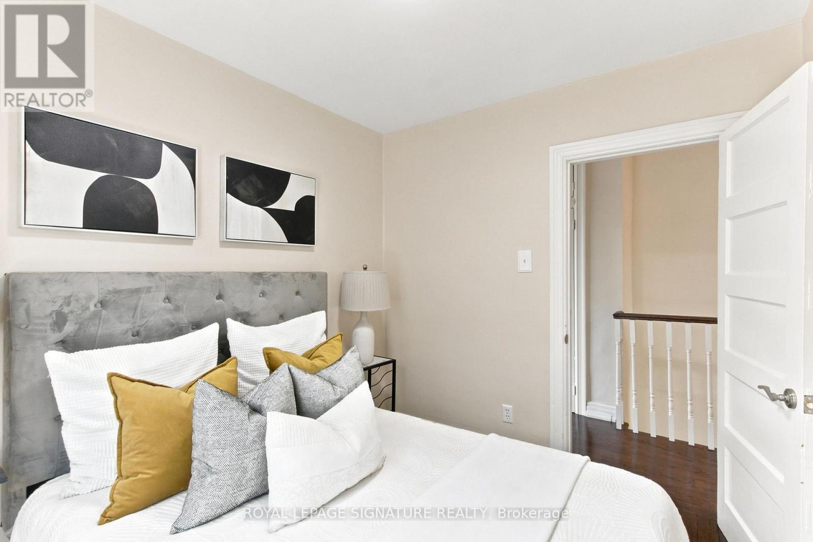 146 Gloucester Grove, Toronto, Ontario  M6C 2B1 - Photo 31 - C13474024
