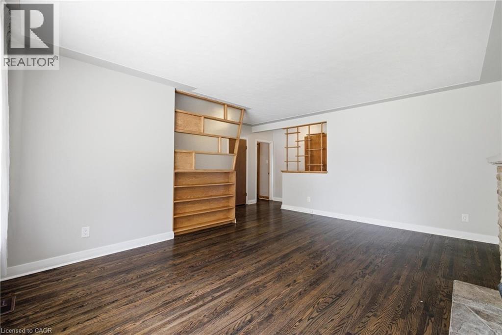 223 E River Road E, Kitchener, Ontario  N2B 2G9 - Photo 5 - 40840809