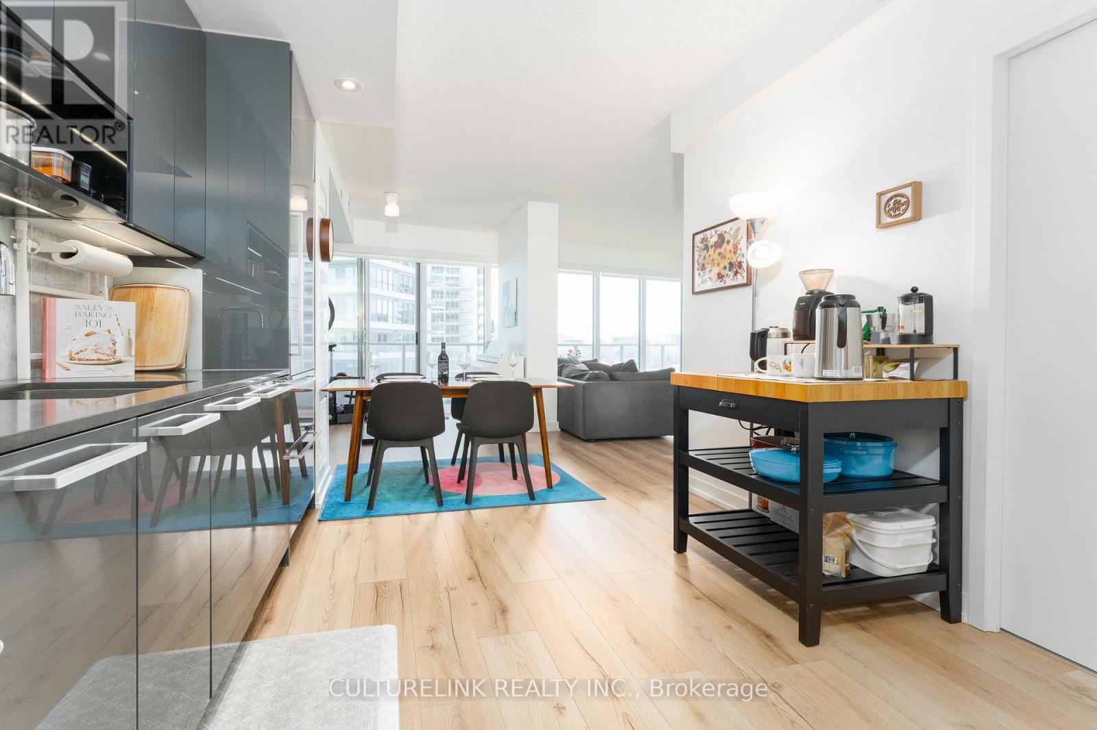 2008 - 117 Mcmahon Drive, Toronto, Ontario M2K 0E4 - Photo 2 - C13474278
