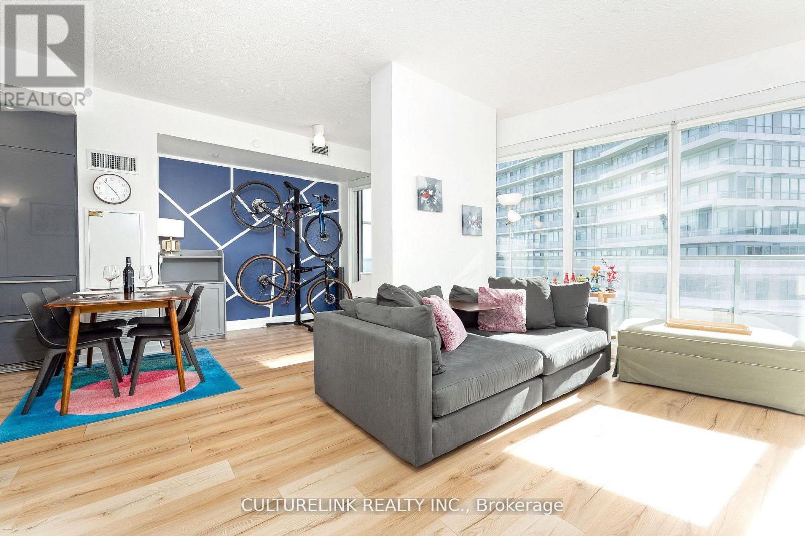 2008 - 117 Mcmahon Drive, Toronto, Ontario M2K 0E4 - Photo 9 - C13474278