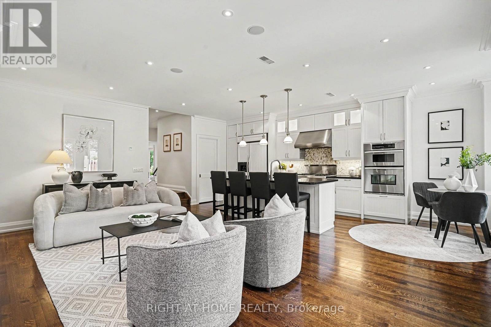 504 Roselawn Avenue, Toronto, Ontario M5N 1J8 - Photo 10 - C13474322