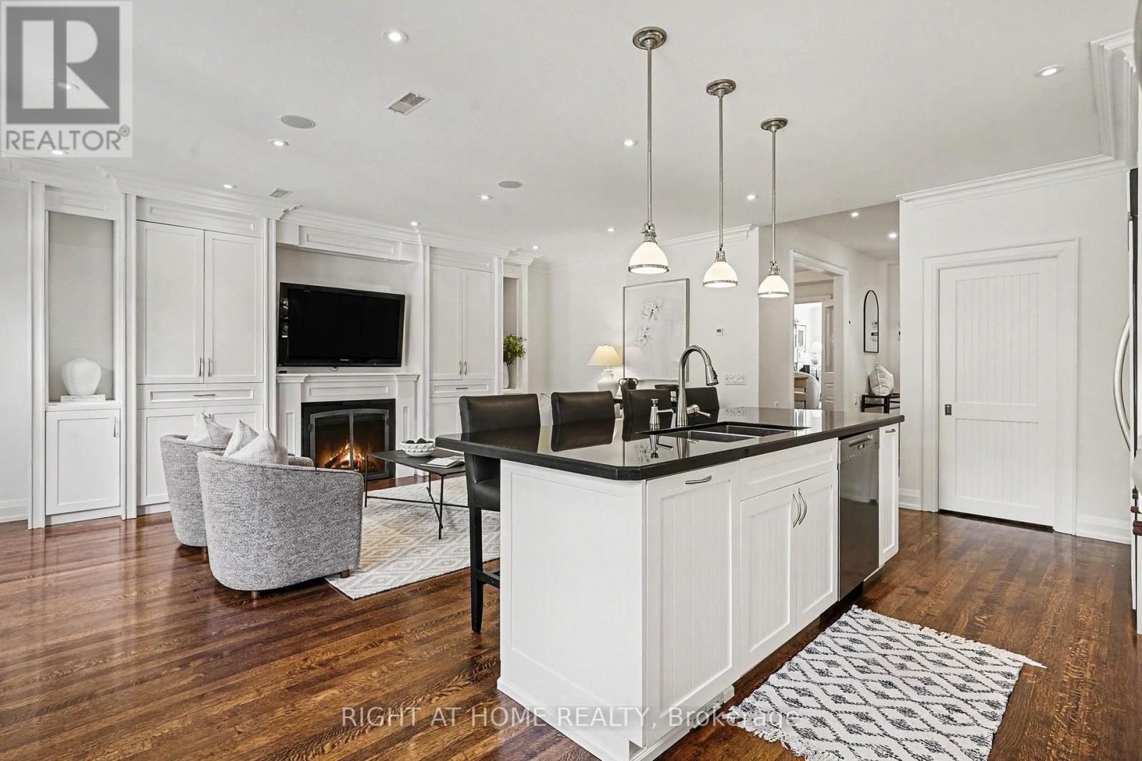 504 Roselawn Avenue, Toronto, Ontario M5N 1J8 - Photo 17 - C13474322