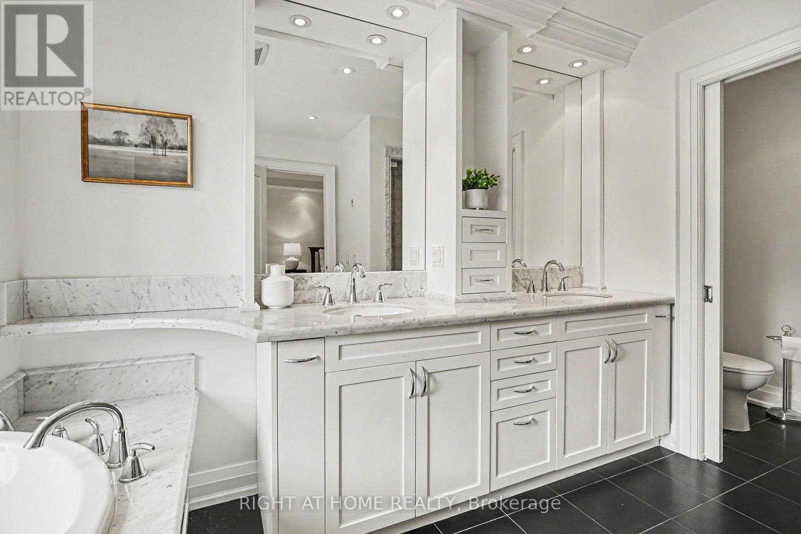 504 Roselawn Avenue, Toronto, Ontario M5N 1J8 - Photo 23 - C13474322