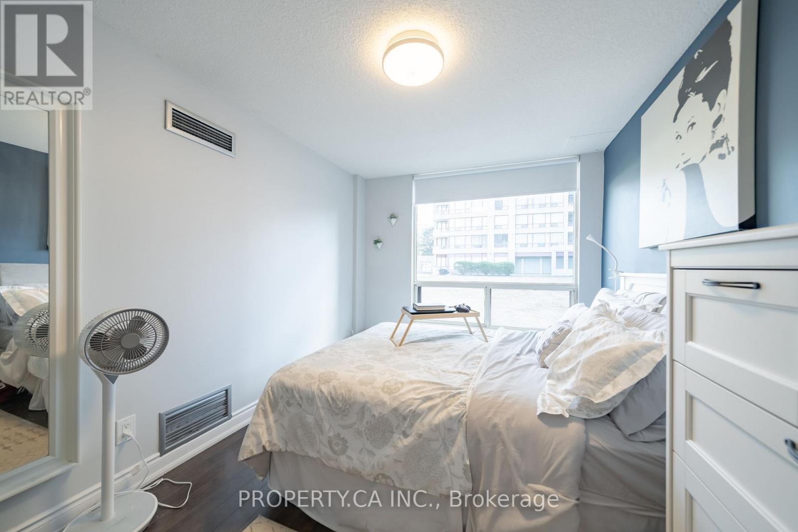 103 - 5785 Yonge Street, Toronto (Newtonbrook East), Ontario  M2M 4J2 - Photo 2 - C13475414
