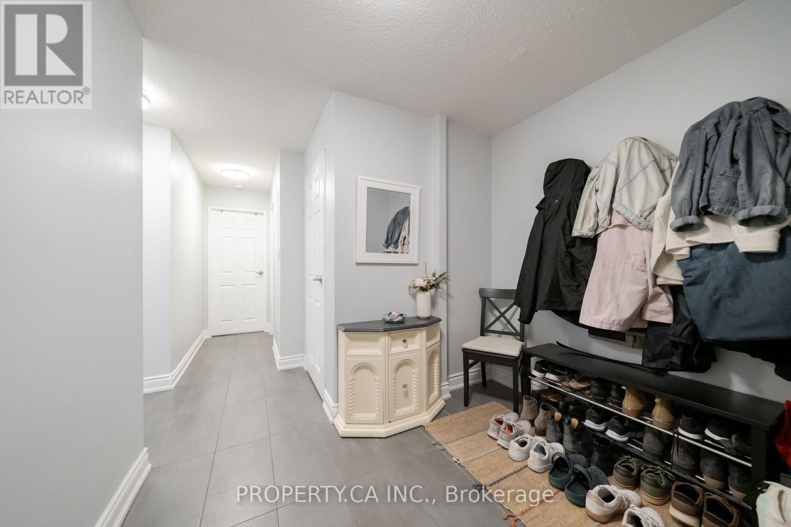 103 - 5785 Yonge Street, Toronto (Newtonbrook East), Ontario  M2M 4J2 - Photo 9 - C13475414
