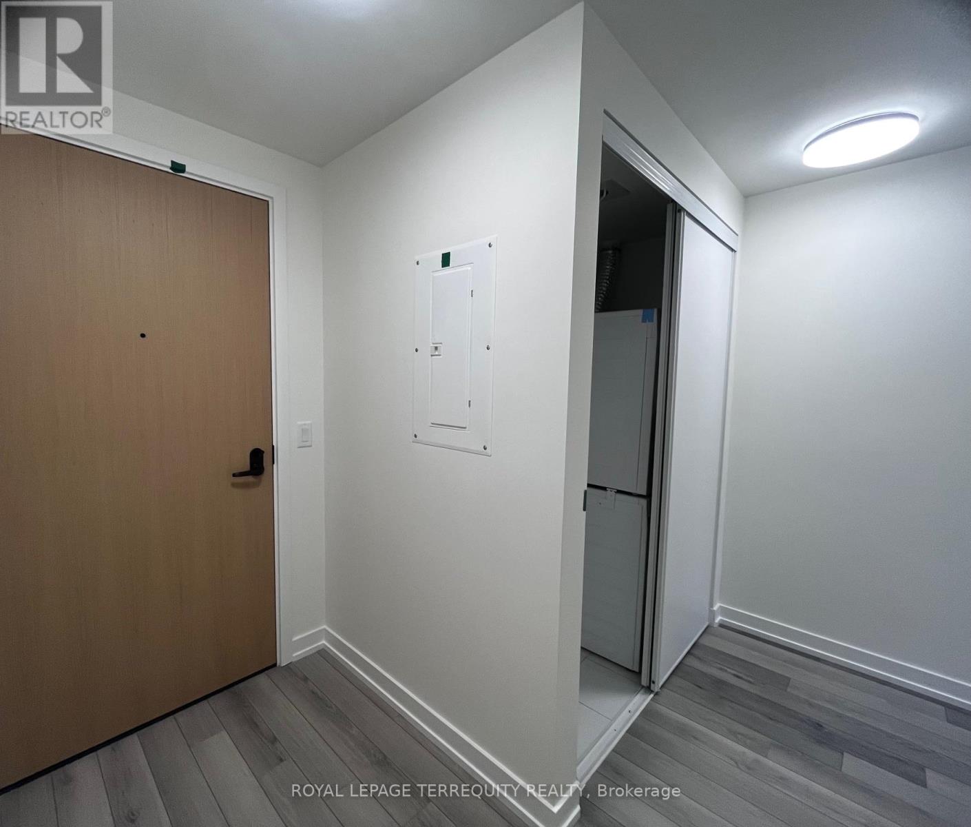 804 - 89 Church Street, Toronto, Ontario  M9N 1N4 - Photo 3 - C13475532