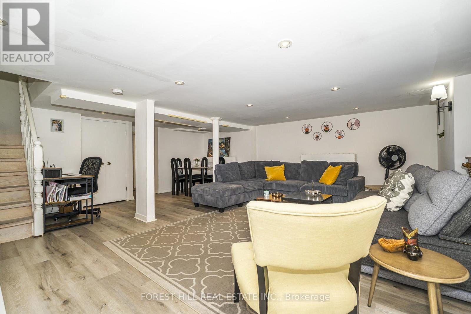 LOWER - 79 MARMOT STREET Toronto (Mount Pleasant East), ON M4S 2T4