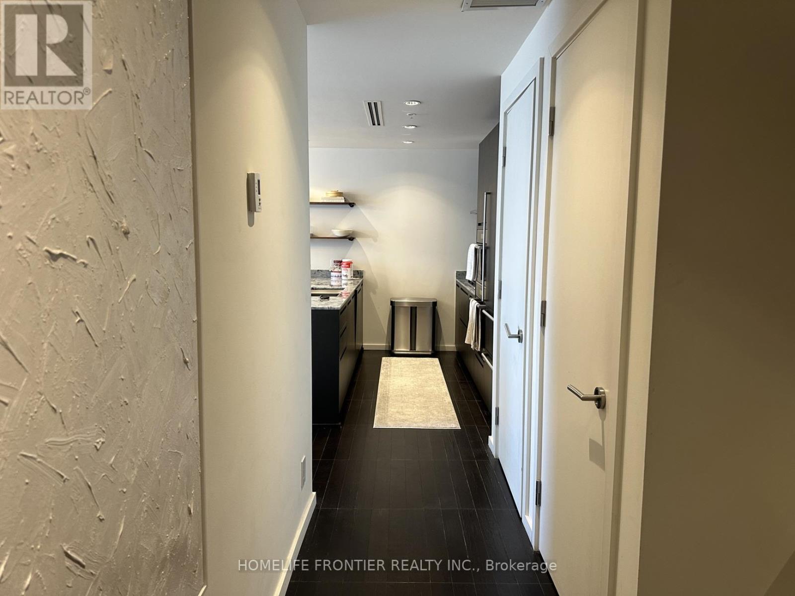 3004 - 180 University Avenue, Toronto, Ontario  M5H 0A3 - Photo 3 - C13475814