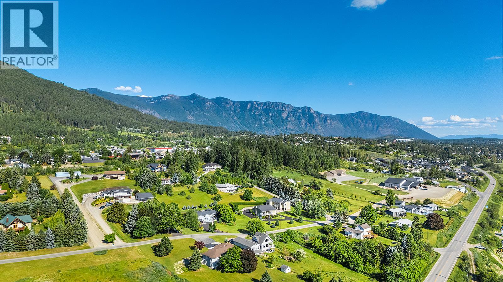 1305 Hilton Place, Creston, British Columbia  V0B 1G6 - Photo 44 - 10392010