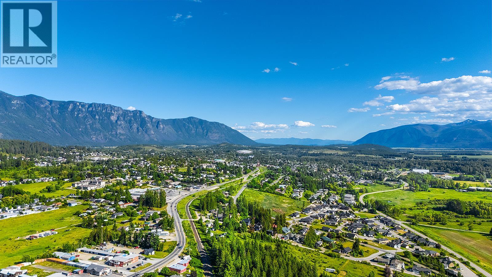 1305 Hilton Place, Creston, British Columbia  V0B 1G6 - Photo 48 - 10392010