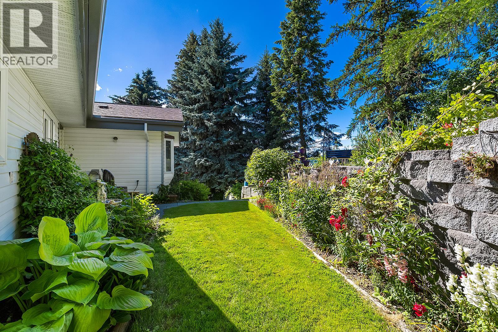 1305 Hilton Place, Creston, British Columbia  V0B 1G6 - Photo 8 - 10392010