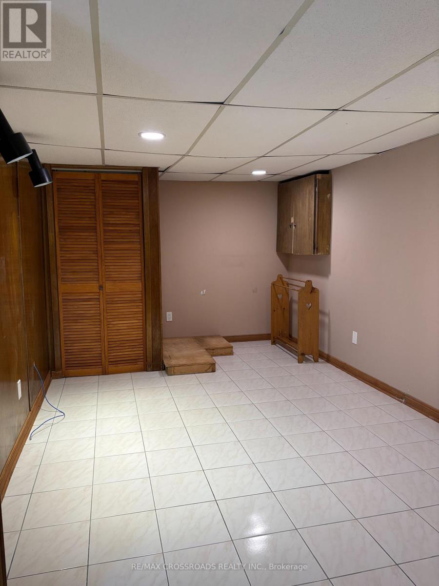 31 Robertsfield Crescent, Toronto, Ontario  M1R 2X1 - Photo 13 - E13420544