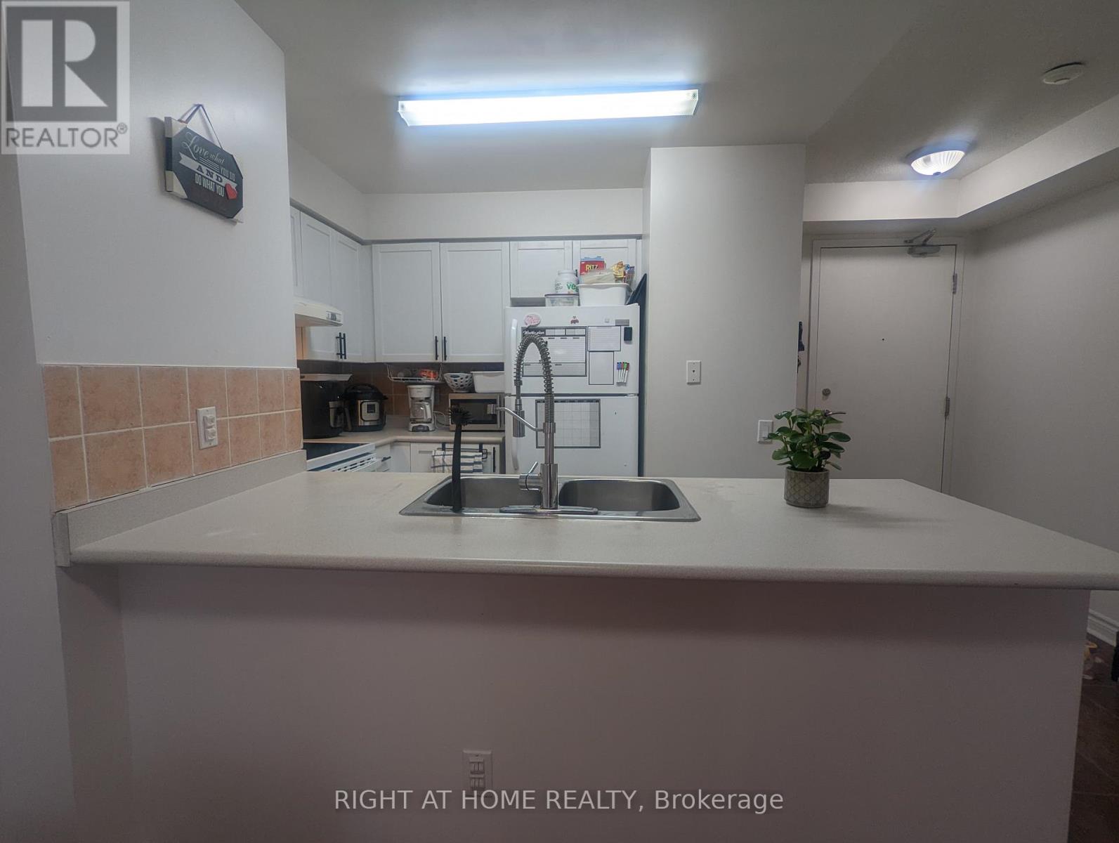 1512 - 8 Mondeo Drive, Toronto, Ontario M1P 5C7 - Photo 24 - E13453414