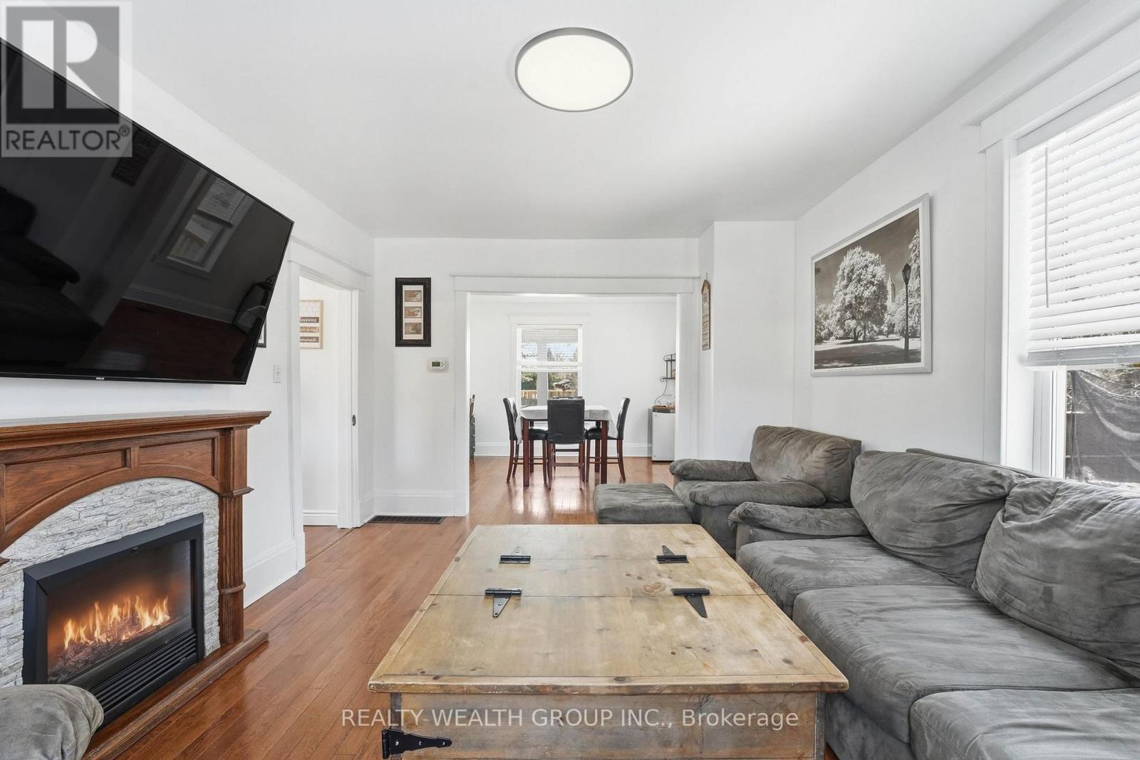 1678 David Street, Pickering, Ontario  L1Y 1B2 - Photo 7 - E13473014