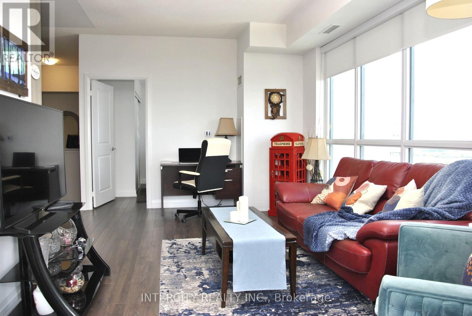 1901 - 20 Meadowglen Place, Toronto, Ontario  M1G 0A9 - Photo 3 - E13454468