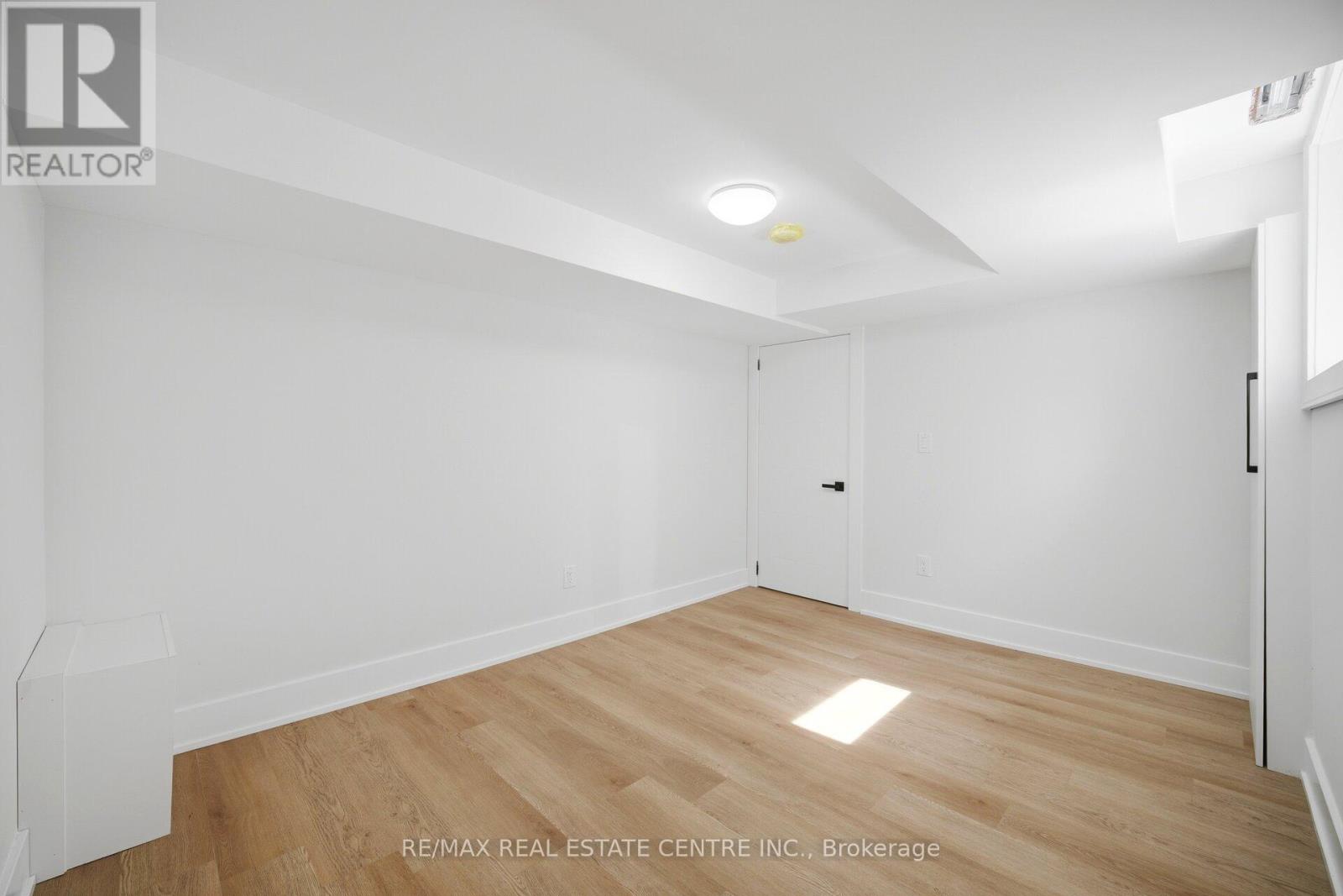 109 Glencrest Boulevard, Toronto, Ontario  M4B 1L9 - Photo 40 - E13458430
