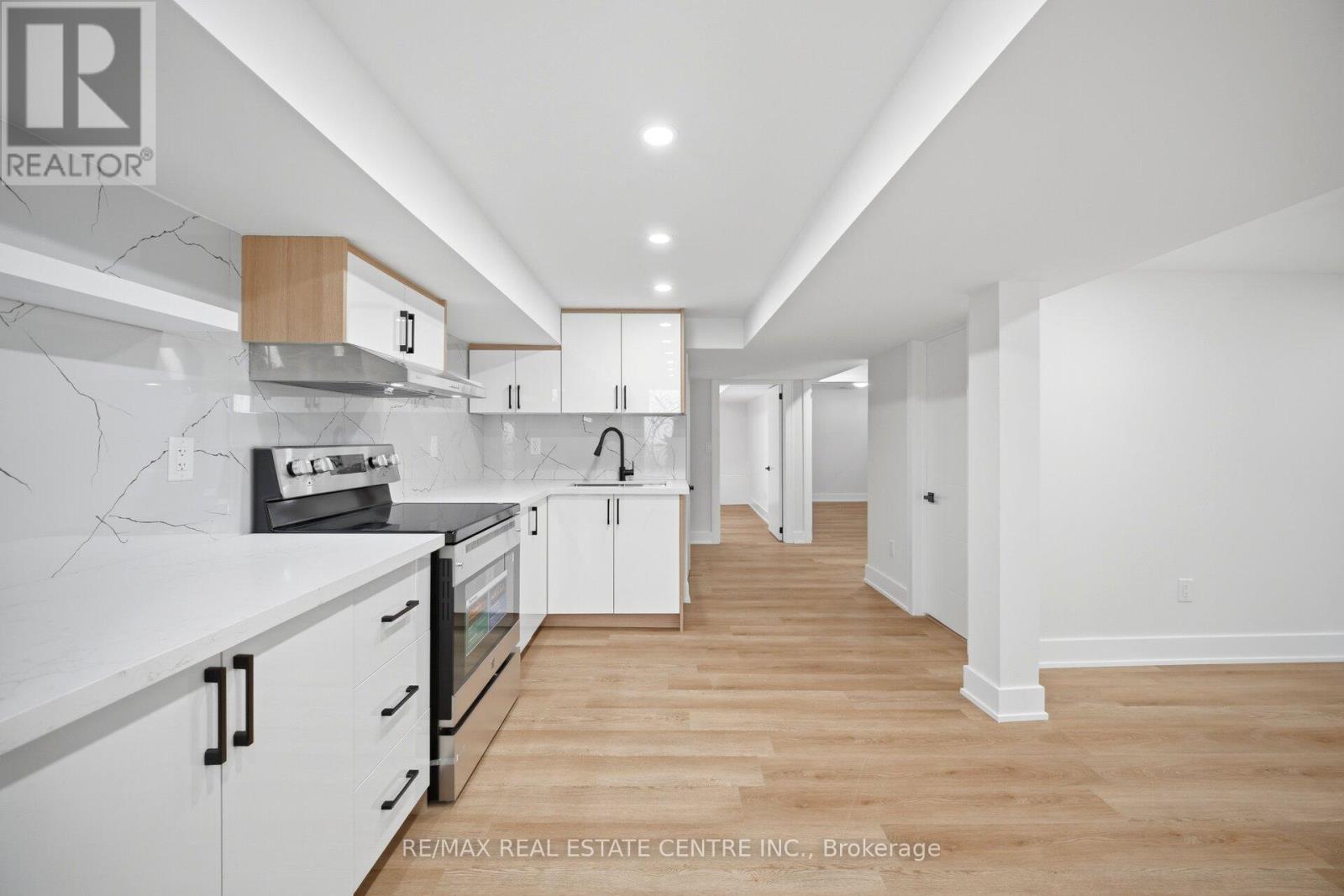 109 Glencrest Boulevard, Toronto, Ontario  M4B 1L9 - Photo 38 - E13458430