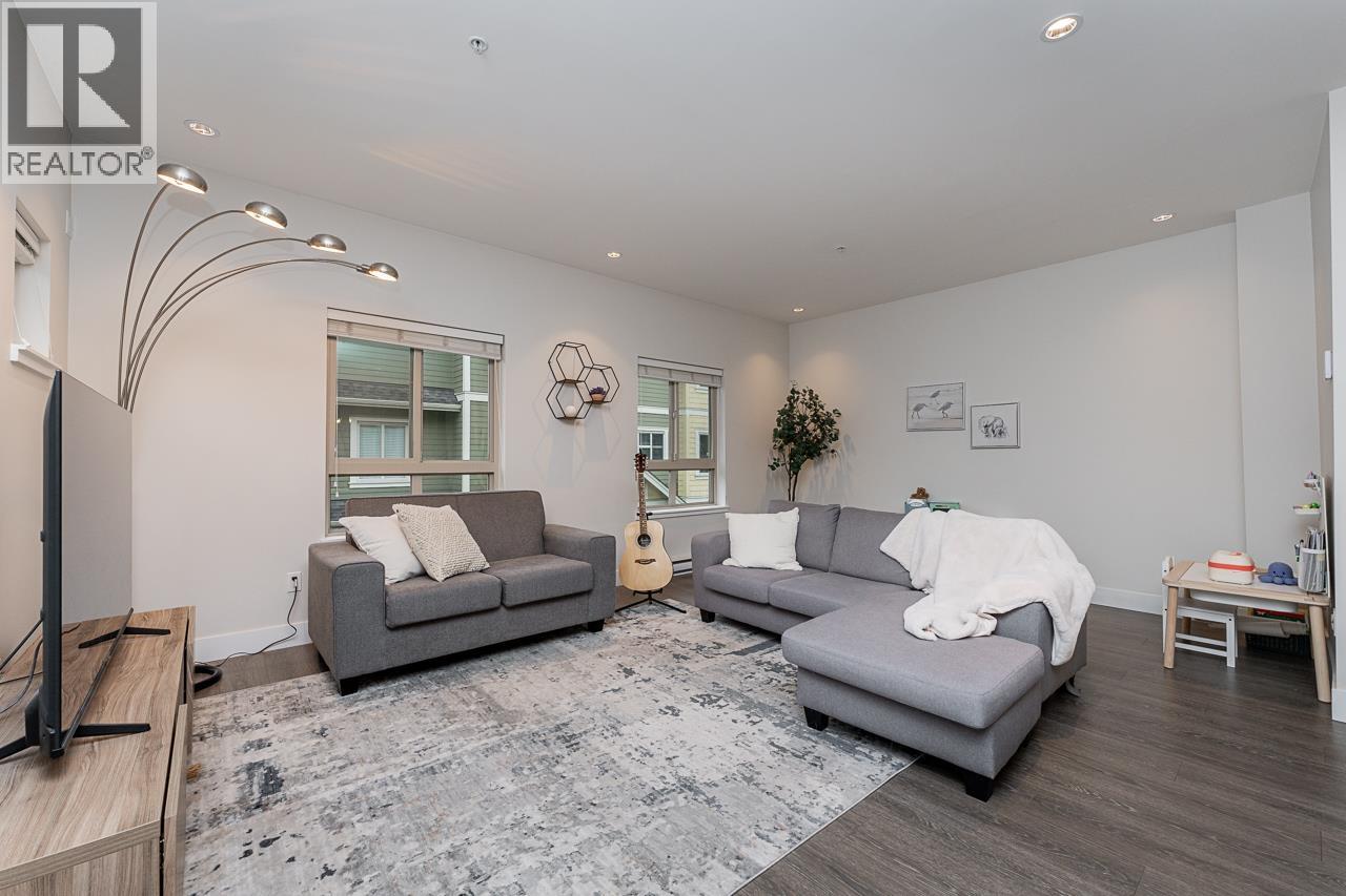 50 843 Ewen Avenue, New Westminster, British Columbia  V3M 0K6 - Photo 4 - R3138438