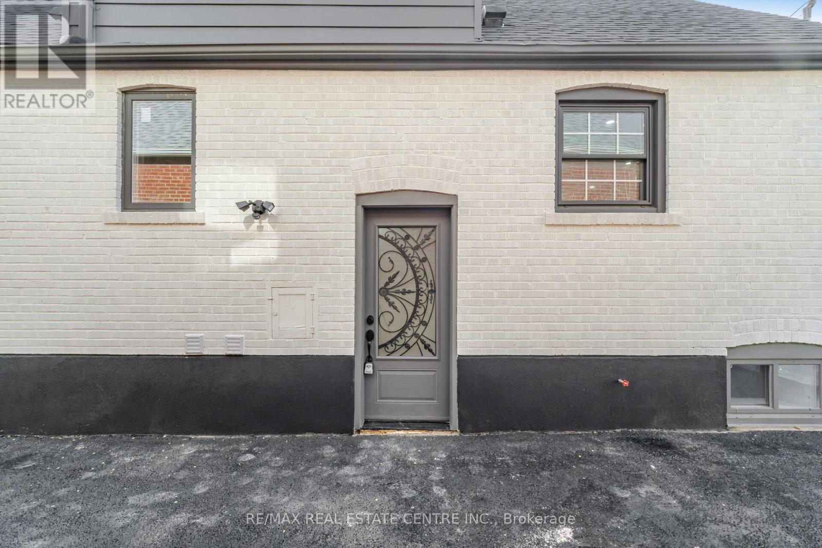 109 Glencrest Boulevard, Toronto, Ontario  M4B 1L9 - Photo 30 - E13458430