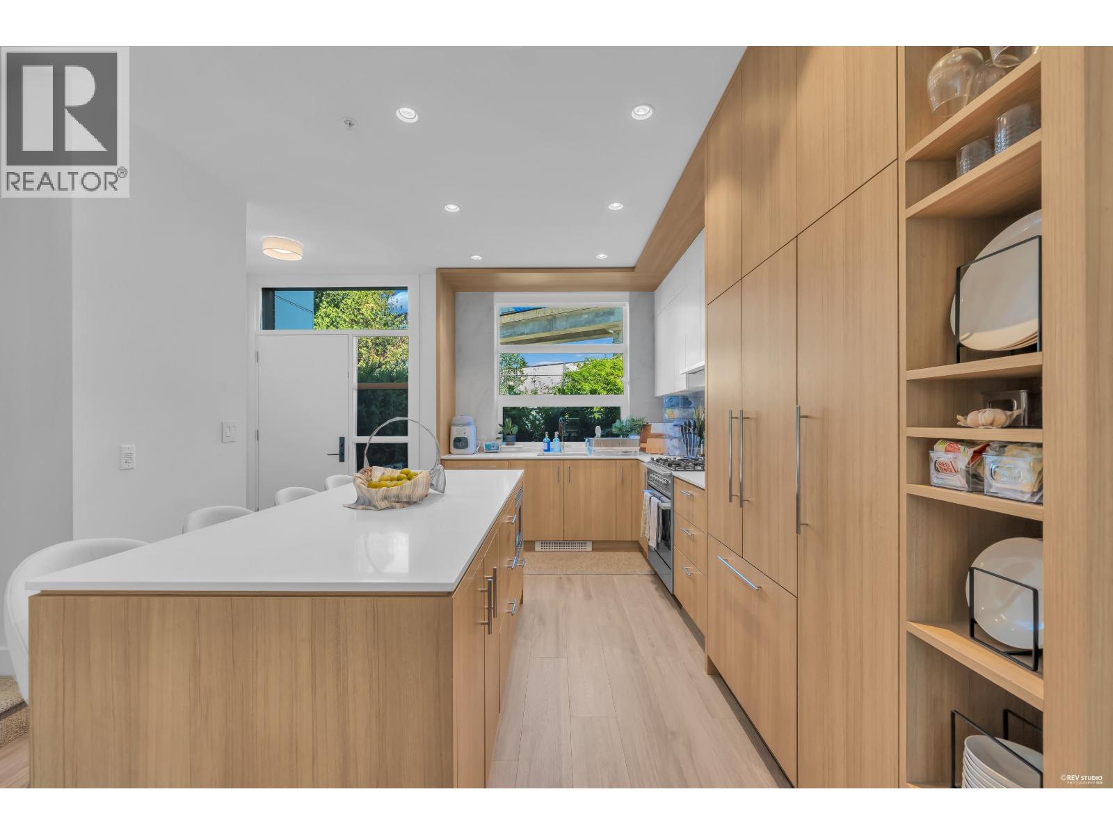 1202 6085 Irmin Street, Burnaby, British Columbia  V5J 5C5 - Photo 12 - R3138446