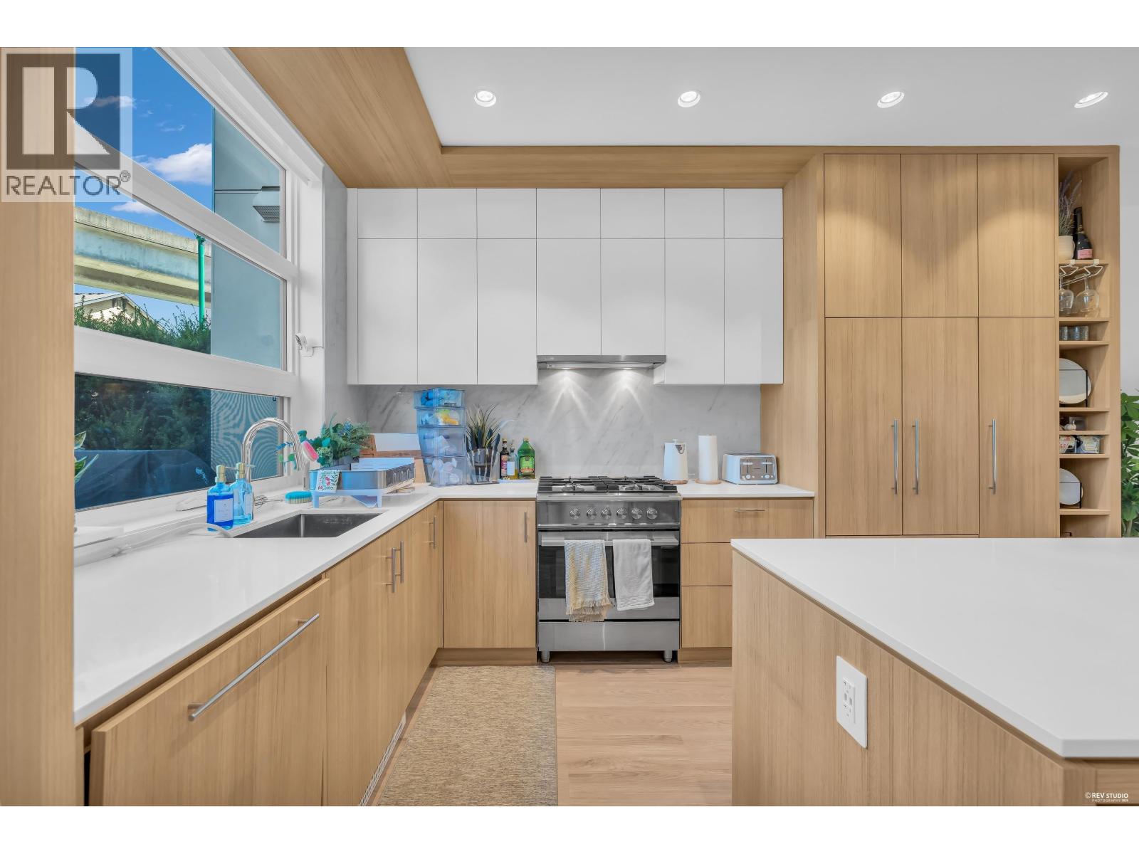 1202 6085 Irmin Street, Burnaby, British Columbia  V5J 5C5 - Photo 13 - R3138446