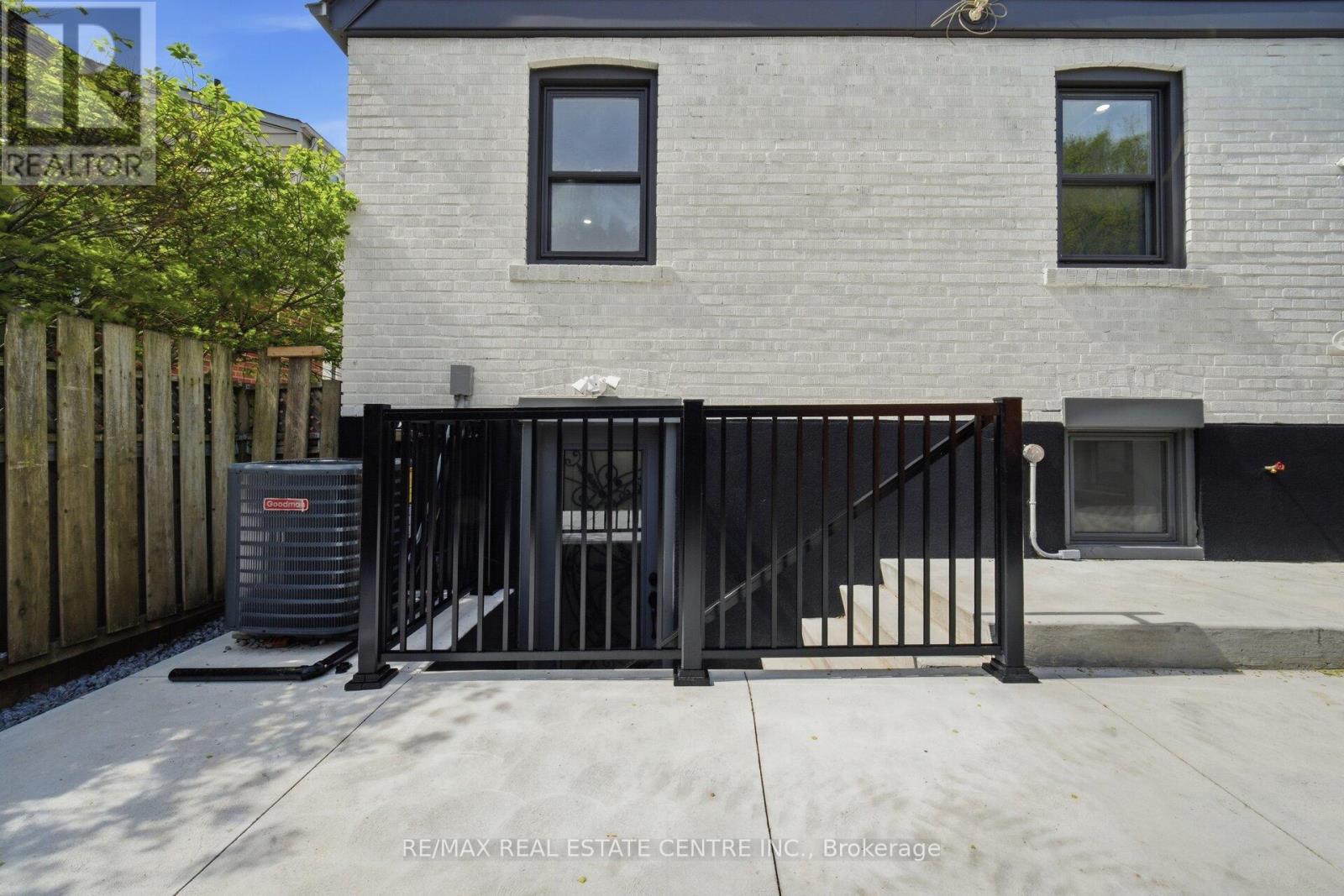 109 Glencrest Boulevard, Toronto, Ontario  M4B 1L9 - Photo 31 - E13458430