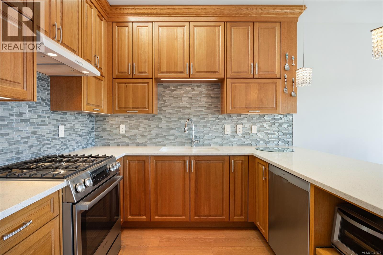 22 126 Hallowell Rd, View Royal, British Columbia  V9A 7K2 - Photo 8 - 1041076