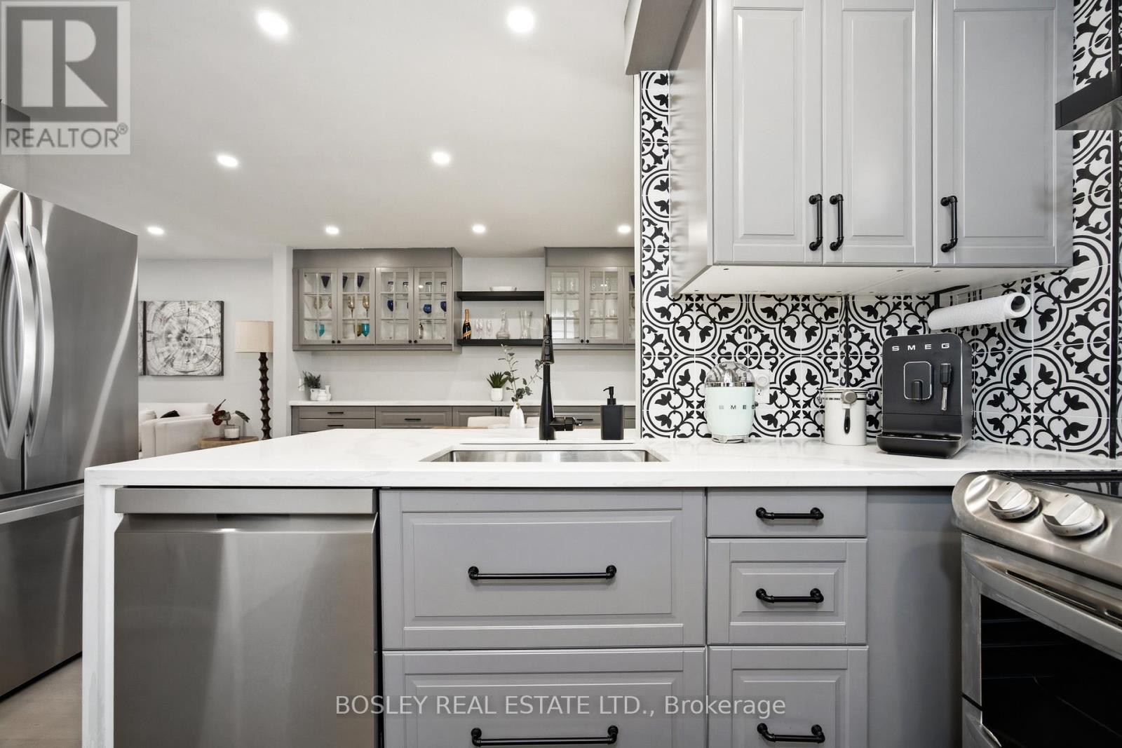 117 Oakcrest Avenue, Toronto, Ontario  M4C 1B4 - Photo 19 - E13473408