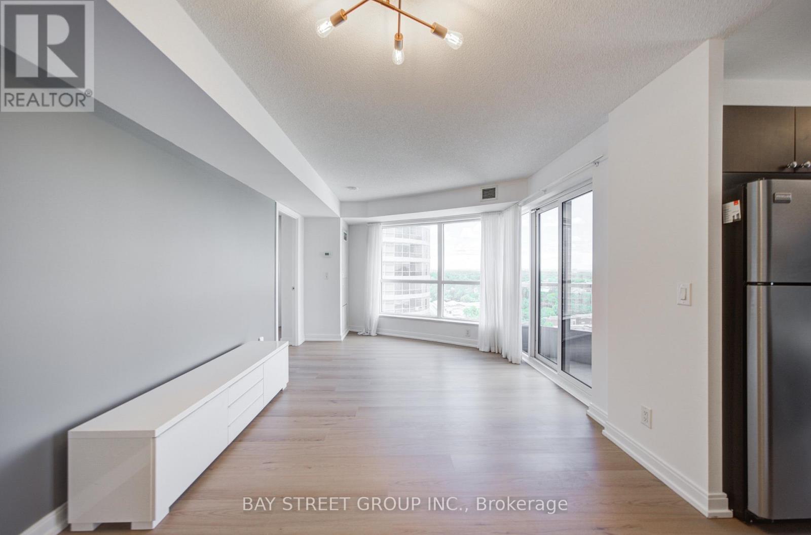 1908 - 151 Village Green Square, Toronto, Ontario M1S 0K5 - Photo 9 - E13472924