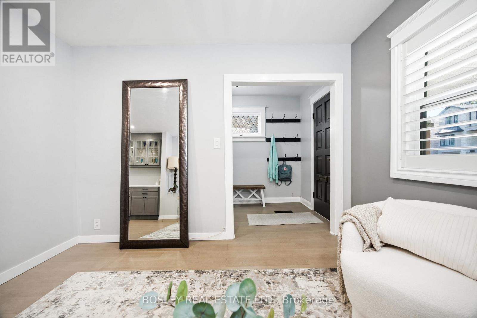 117 Oakcrest Avenue, Toronto, Ontario  M4C 1B4 - Photo 9 - E13473408