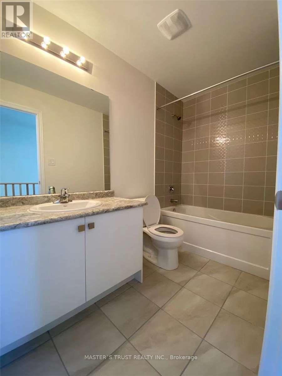2 Hallmark Way, Whitby, Ontario L1P 0K2 - Photo 14 - E13472846