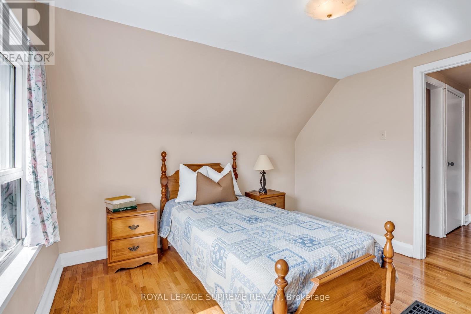102 Binswood Avenue, Toronto, Ontario  M4C 3N9 - Photo 35 - E13473524