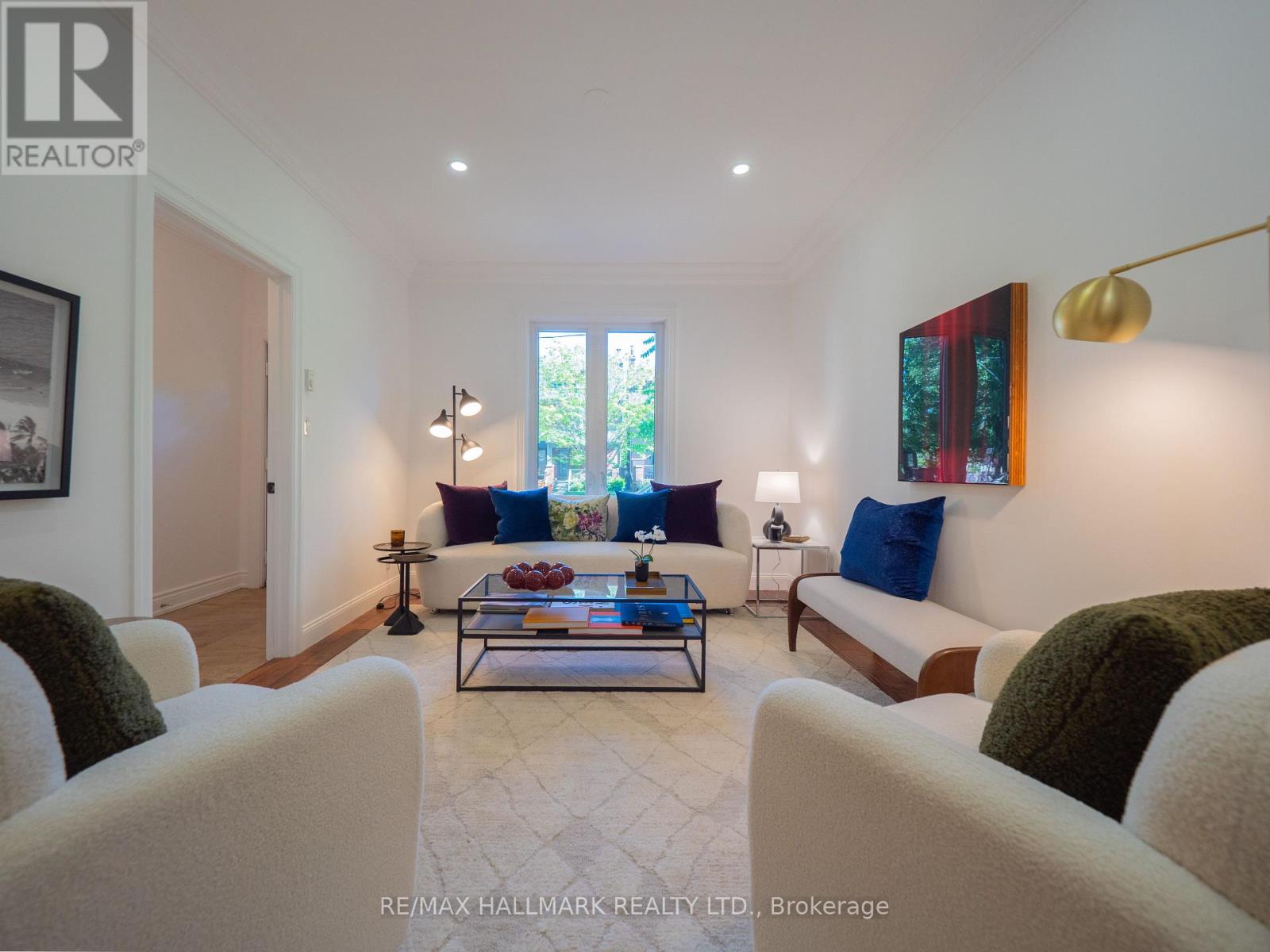 215 Fulton Avenue, Toronto, Ontario M4K 1Y4 - Photo 3 - E13473568