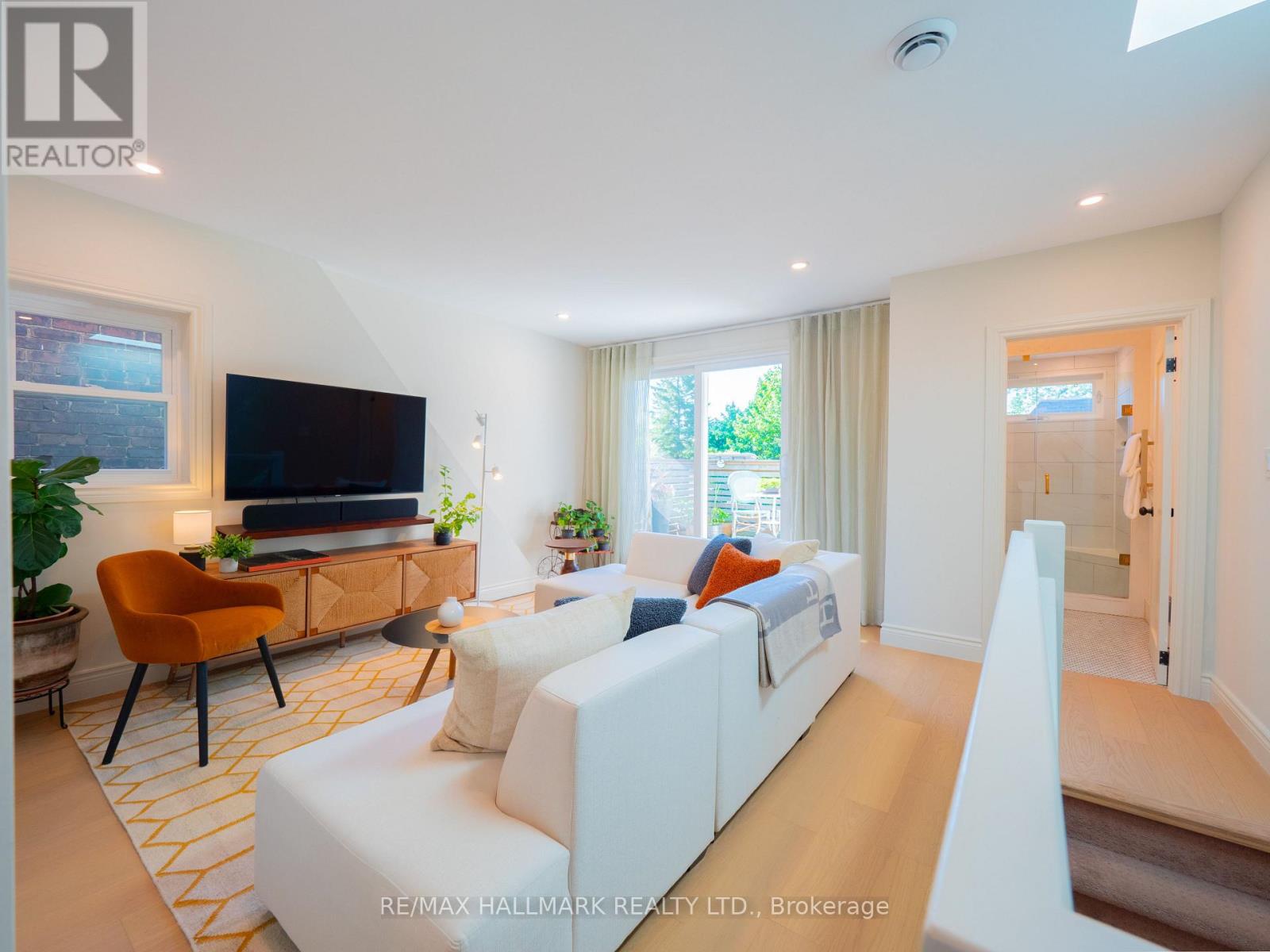 215 Fulton Avenue, Toronto, Ontario M4K 1Y4 - Photo 34 - E13473568