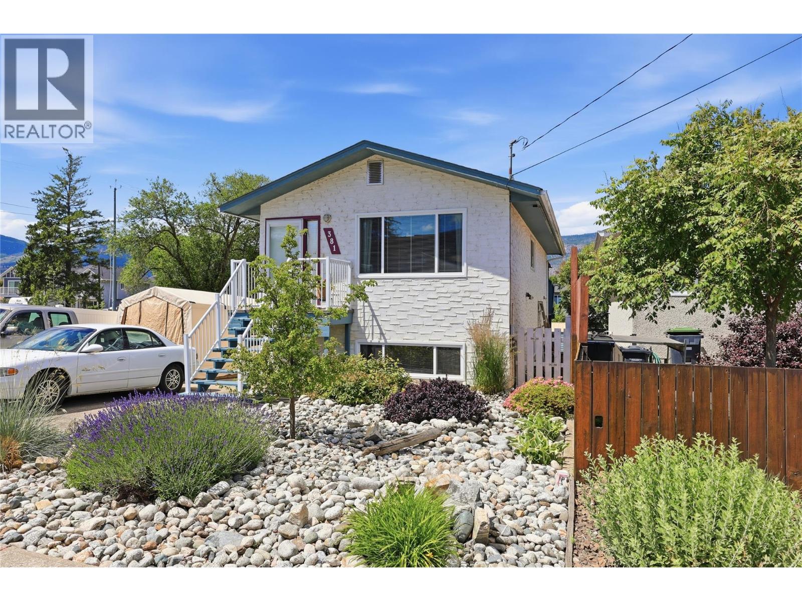 381 Norton Street, Penticton, British Columbia  V2A 4H9 - Photo 2 - 10377353