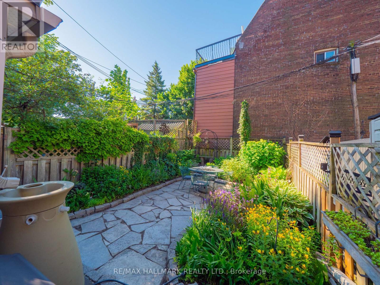215 Fulton Avenue, Toronto, Ontario M4K 1Y4 - Photo 49 - E13473568