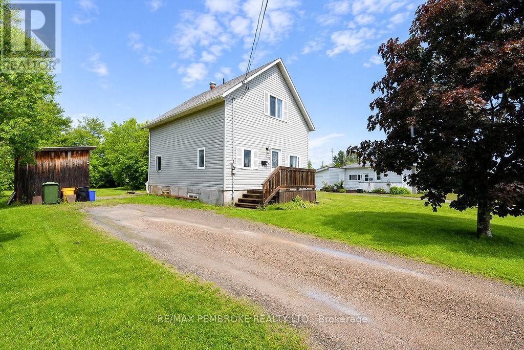 1 Violet Street, Petawawa, Ontario  K8H 2C2 - Photo 23 - X13472890